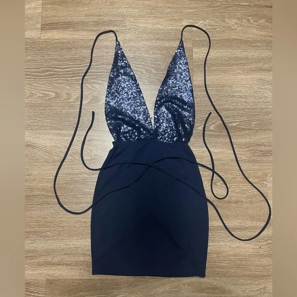 Lucy in the Sky | Dresses | Navy Sequin Plunge Dress Lucy In The Sky